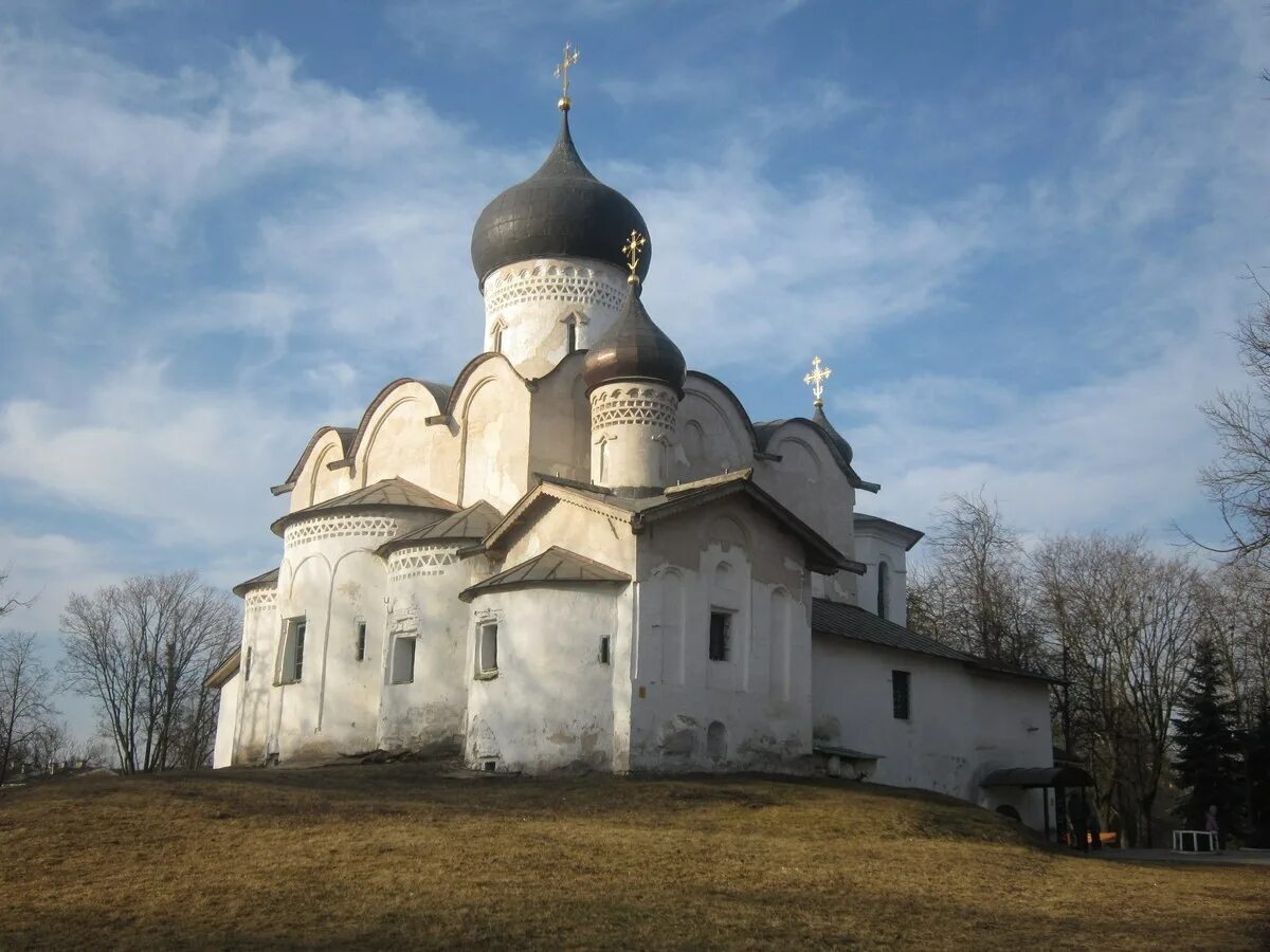 Архитектура домонгольской руси. Псково новгородская архитектура храмов. псковская церковь 12 века. новгородско-псковская школа архитектура древней руси. домонгольские храмы руси.