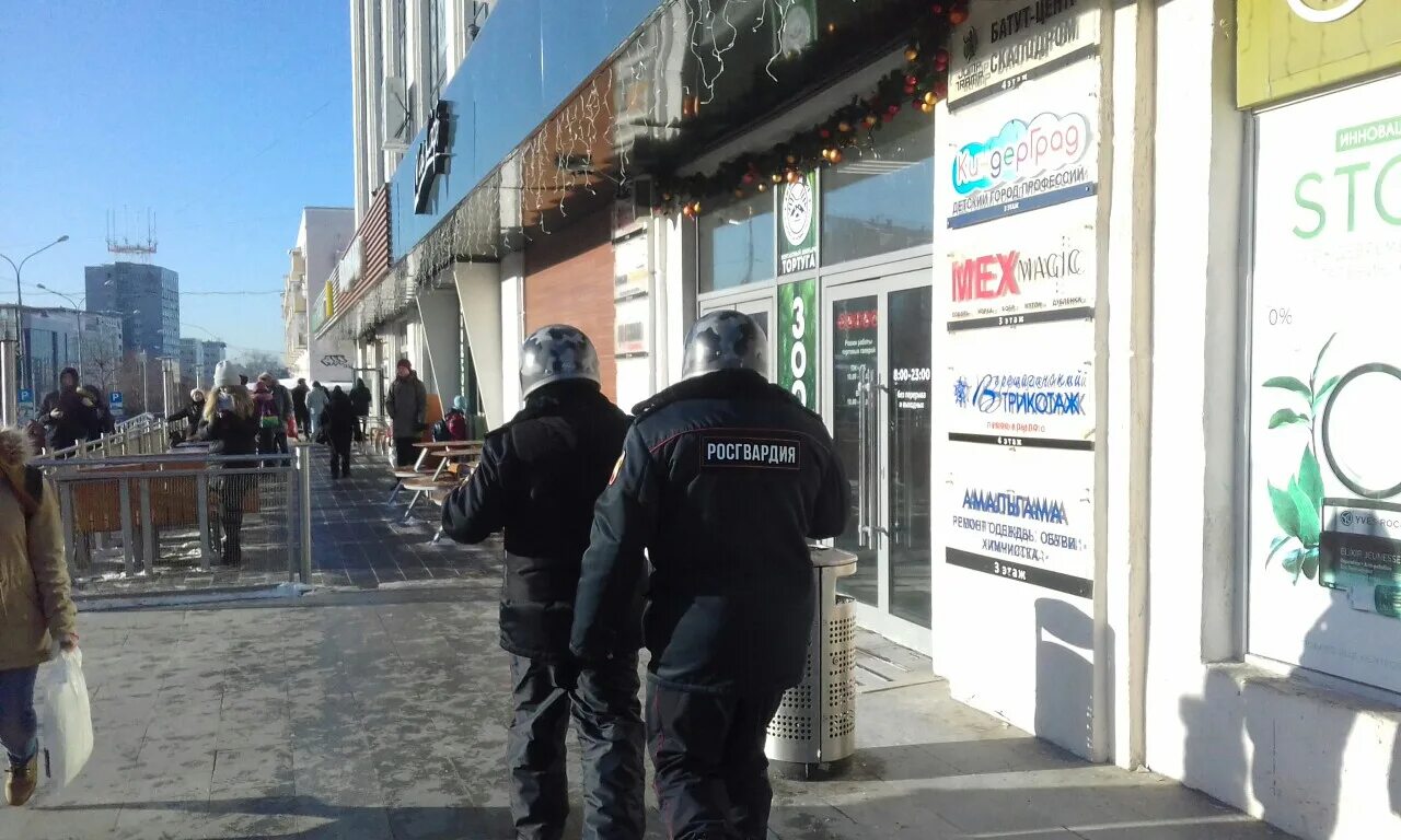 В Перми заминировали сегодня. Возле ЦУМА В Перми вчера. Снос ЦУМ Пермь. Сбили у цума пермь