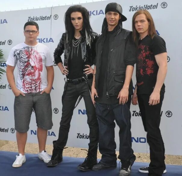 Токио хотел рост. Tokio hotel 2009. немецкая группа токио хотел. немецкая молодежная группа токио хотел муржскова пола. tokio hotel 2012.