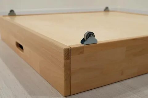Ящик под кровать на колесиках