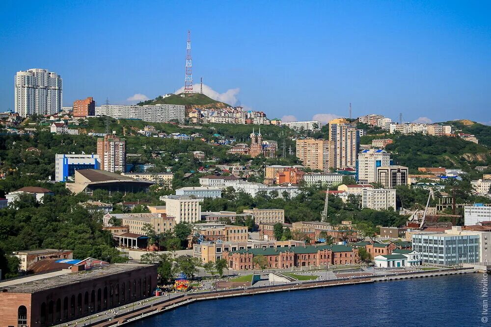 Владивосток прямо время. Владивосток столица Приморского края. Фрунзенский район Владивосток. Современный Владивосток. Владивосток это столица Приморья.