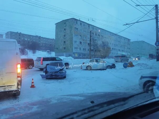 Мурманск чп сегодня. Мурманск машина. ДТП В Мурманске 90-х. Мурманск что случилось.