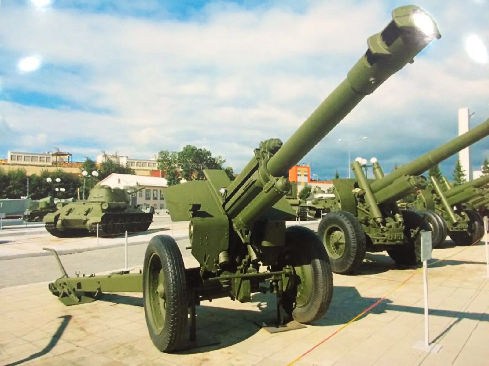 орудие д 1. д1 гаубица 152. 152 калибр гаубица. 152-мм гаубица образца 1943 года д-1. гаубица 152 мм 1943.