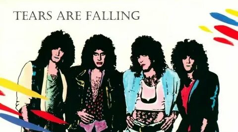 Kiss falling