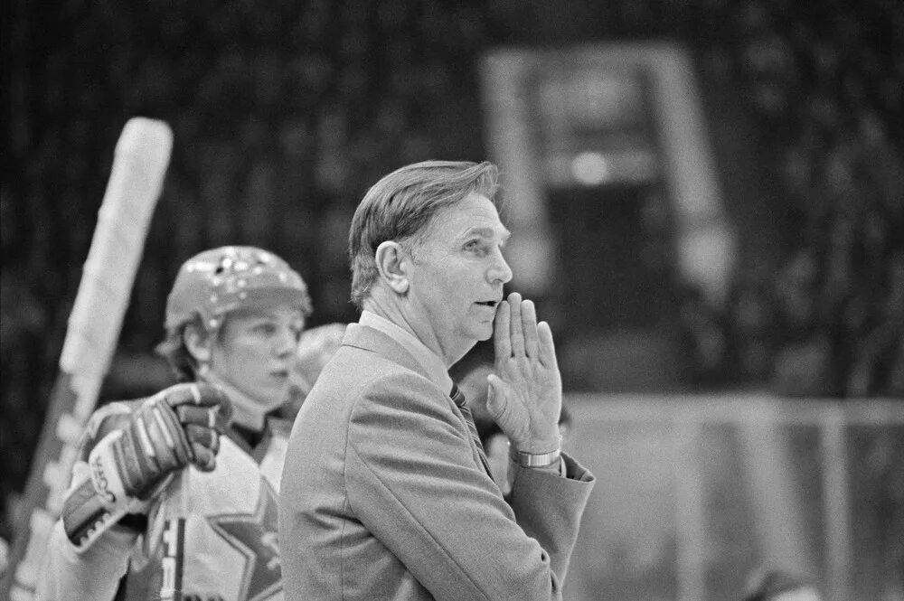 Советские инструкторы. Анатолий владимирович тарасов. Михаил якушин тренер динамо. Владимир иванович щагин. Анатолий тарасов тренер.