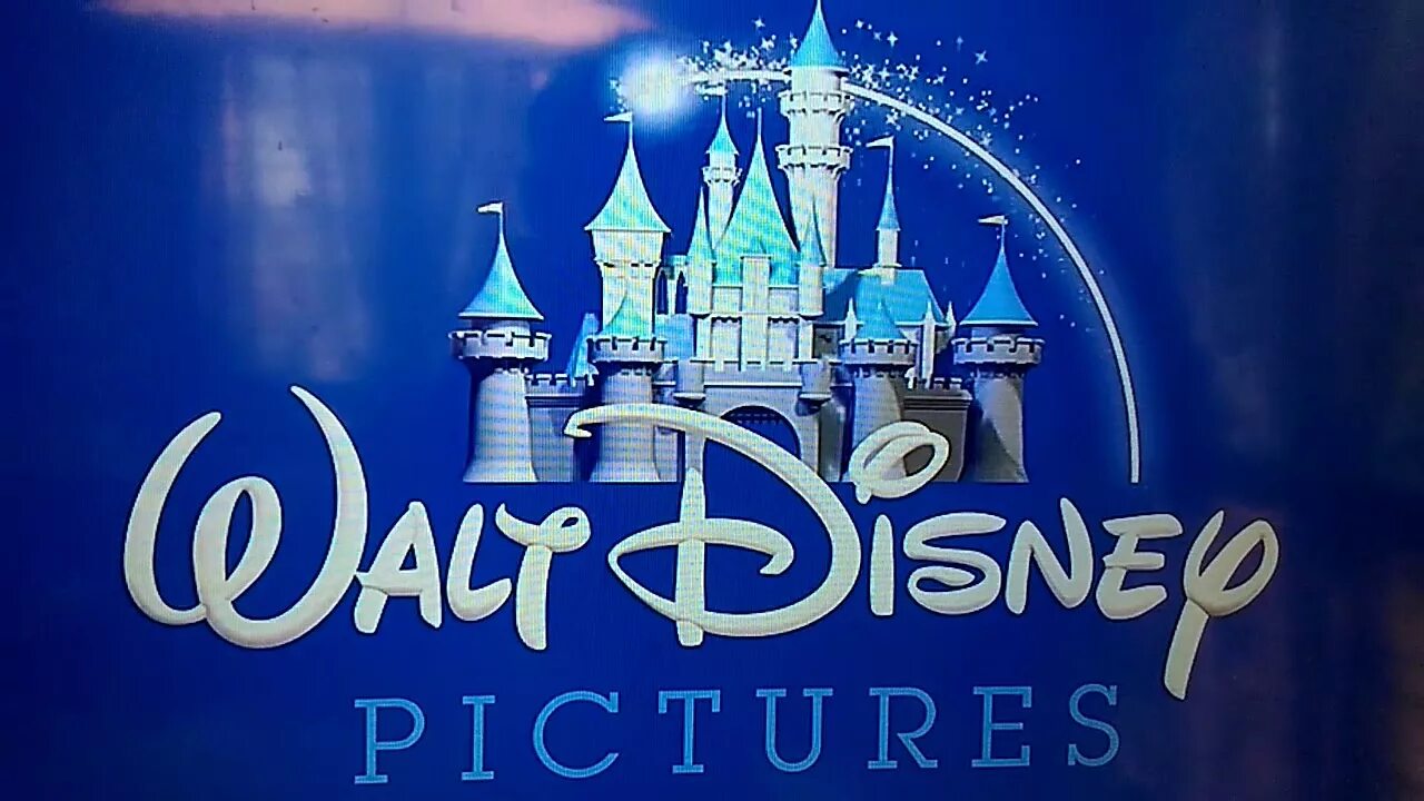 Disney animation studios. Замок уолт дисней пикчеус. киностудия уолт дисней. эмблема кинокомпании уолта диснея. студия walt disney pictures.