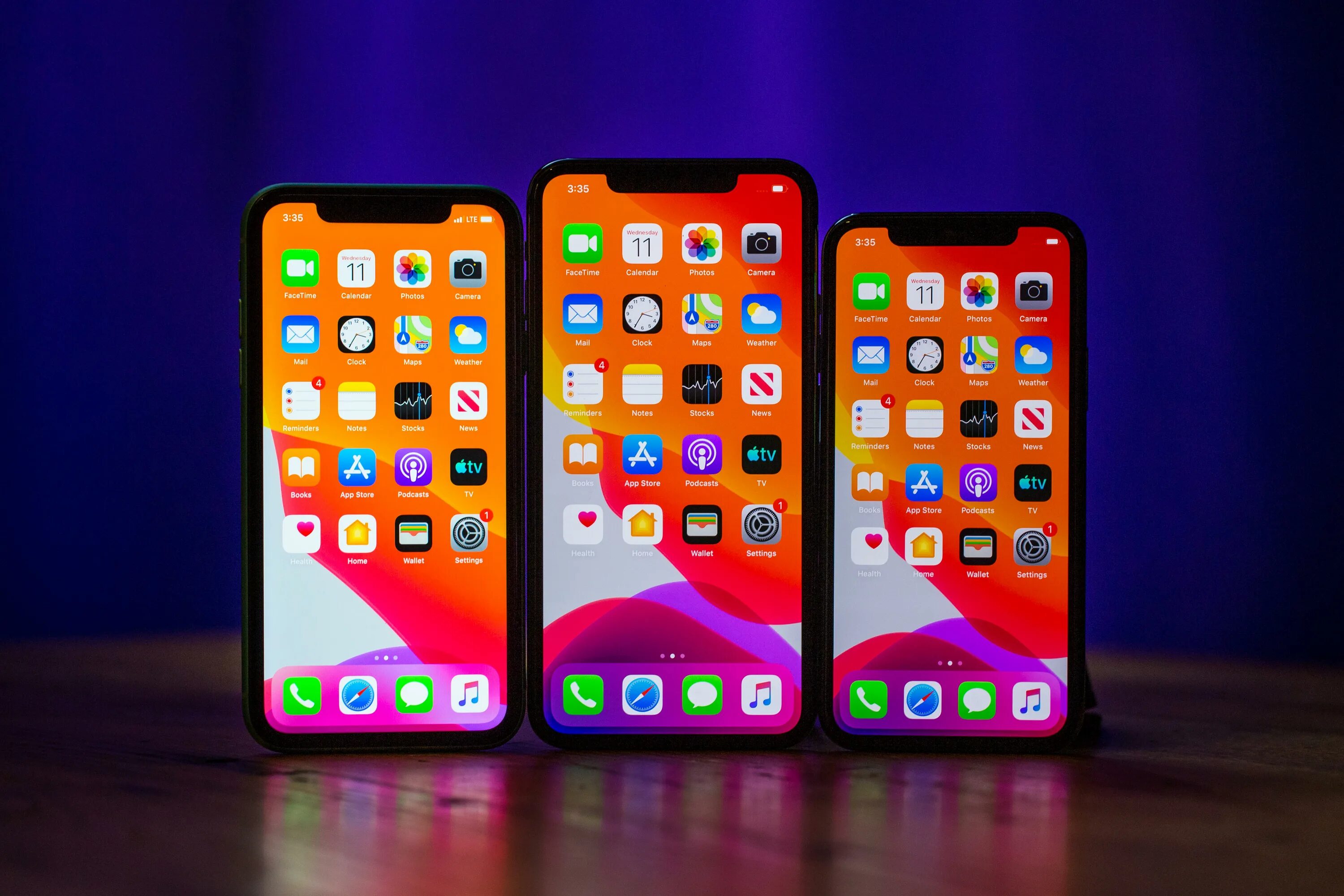 Iphone XS vs iphone 11. Iphone XS vs iphone XR. Iphone XR vs iphone 11. Iphone 11 Pro Max. Айфон 11 какая версия