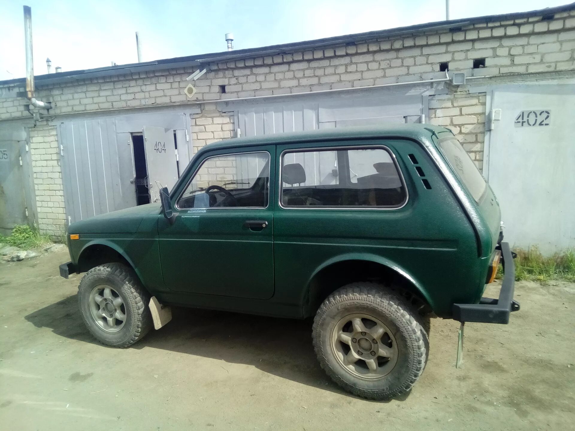 Сколько краски нужно для нивы