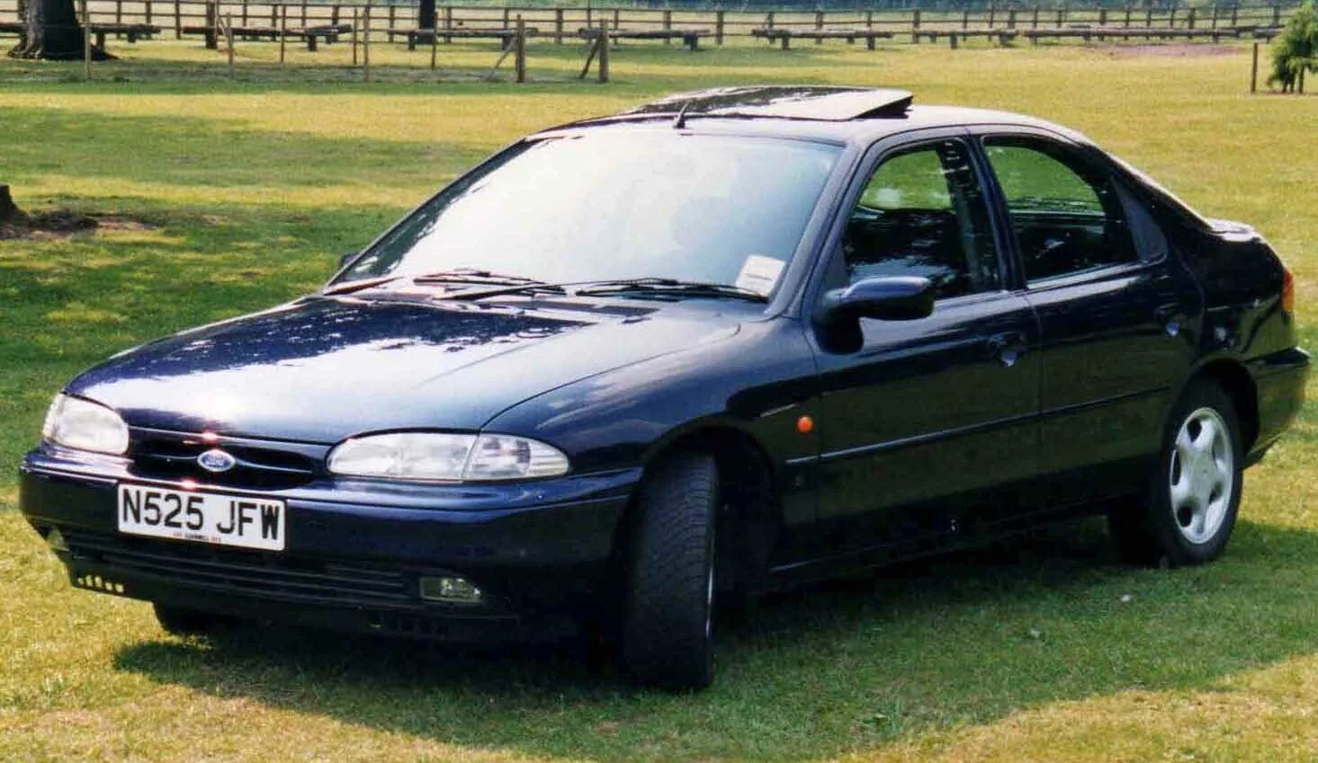 Форд мондео 1. Форд Мондео 1993-1996. Форд Мондео 1993-1996г. Ford Mondeo 1 si. Ford Mondeo 1993 - 1996.