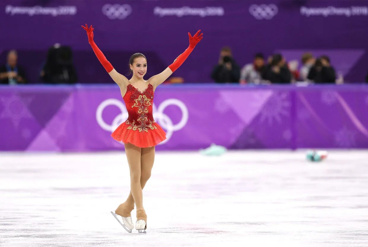 Выступление произвольной программы загитовой. Алина загитова олимпиада. Фигуристка алина загитова. Выступление произвольной программы загитовой. Алина загитова олимпиада 2018 фигурное произвольная.