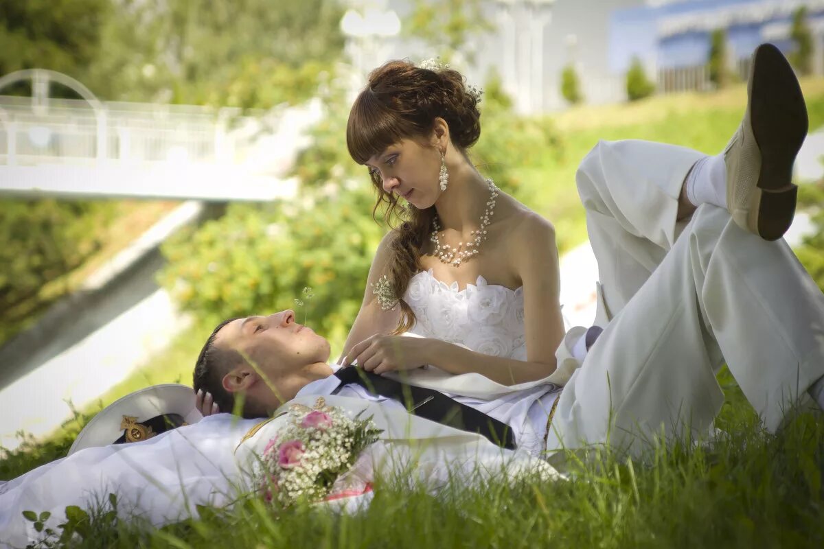 к чему снится свадьба со своей девушкой. плач невесты. приснилась собственная свадьба. собственная свадьба. свадьба снится своя незамужней девушке.