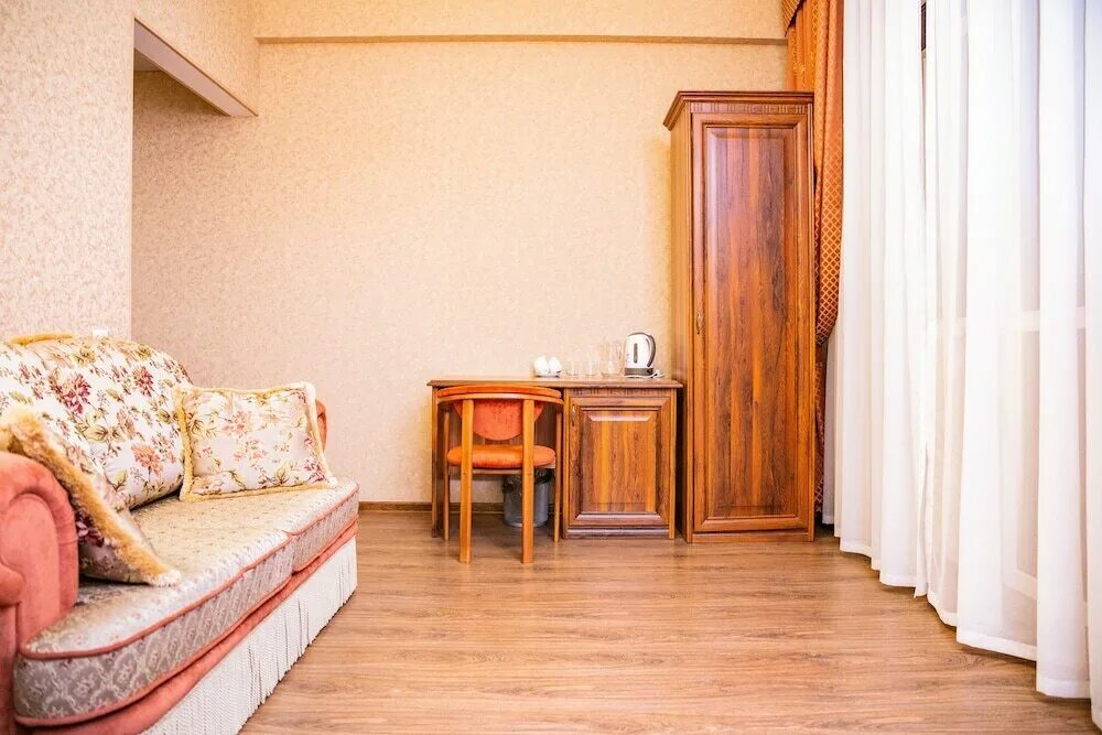 Liberty fly отель адлер. Отель либерти адлер. Кирова 23 адлер. Либерти флай адлер. Либерти флай отель сочи.