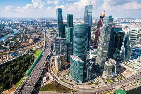 Почему стоит центр москвы