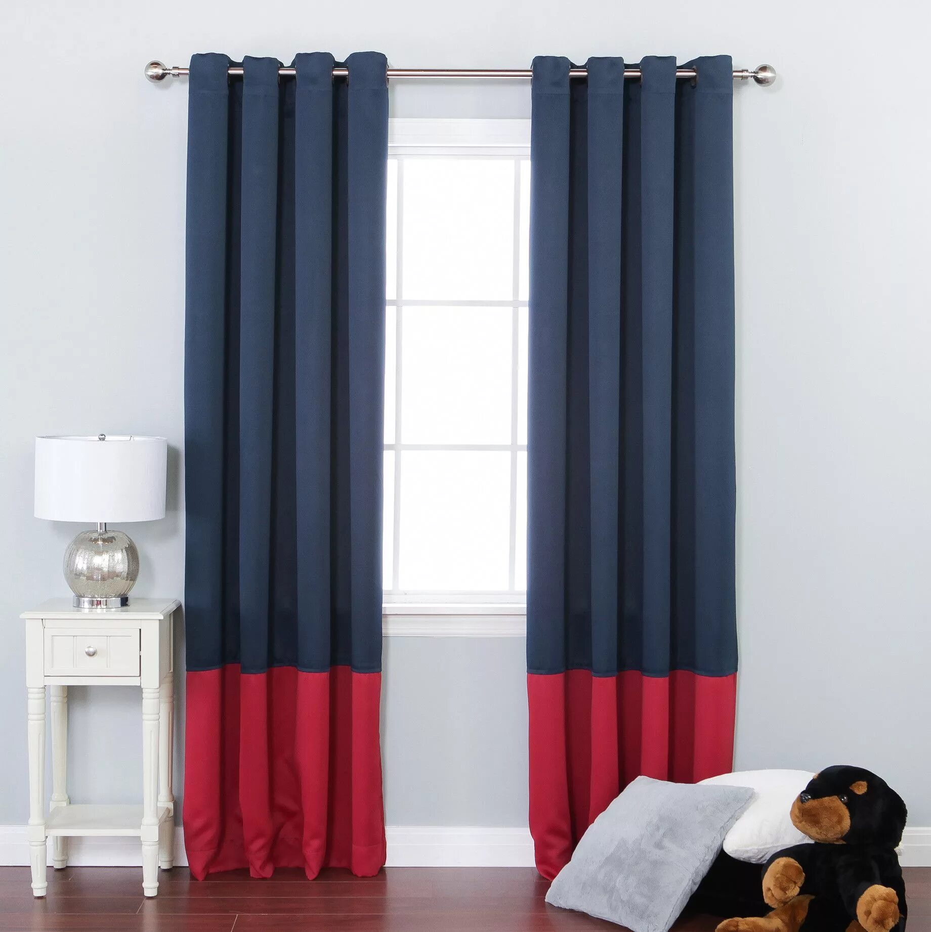 шторы с горизонтальными полосами. шторы до пола. шелковые шторы. удлиненные шторы. комбинированные портьеры.