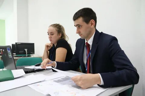 Компания уде