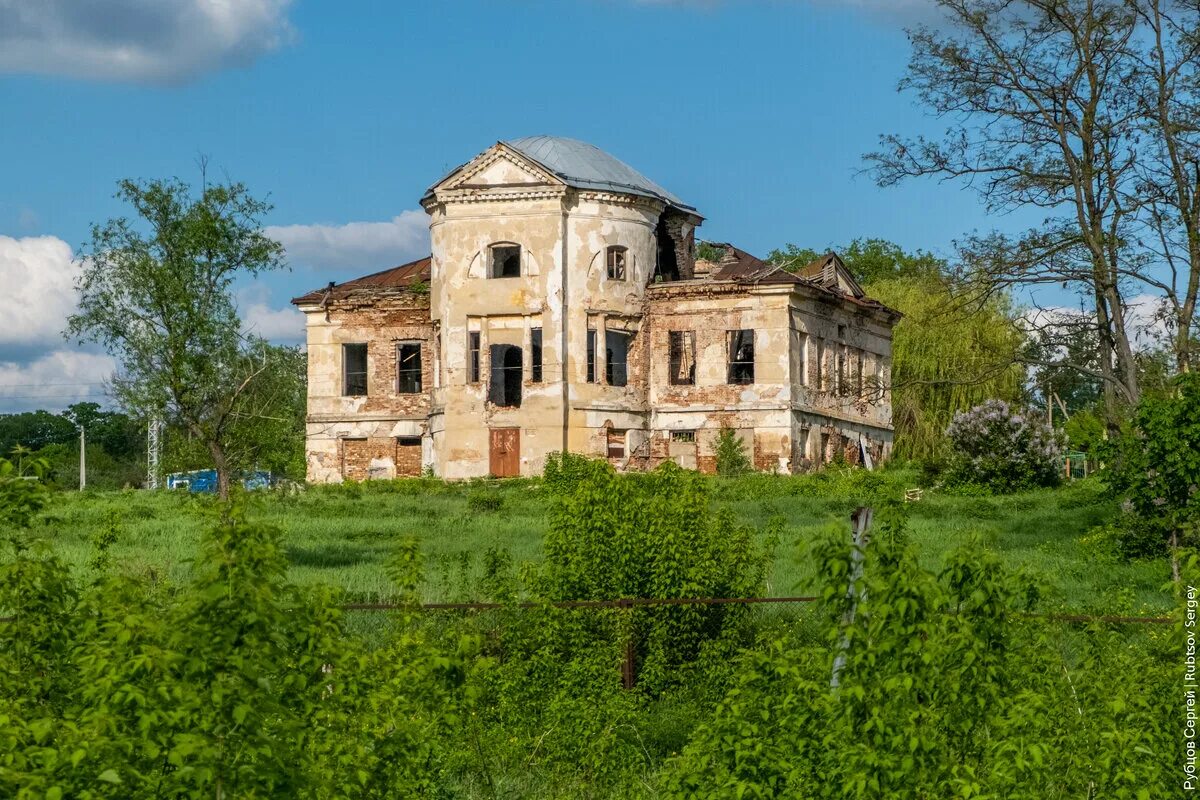 Село закричи. Усадьба Веневитиновых-Чоколовых Воронеж. Усадьба Веневитинова горожанка. Усадьба Веневитинова село горожанка. Усадьба горожанка Воронежская.