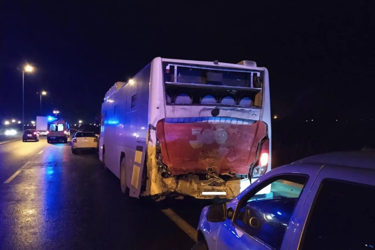 53 автобус пермь авария. Ул екатерининская пермь дтп. Пермский автобус аварии. 53 автобус пермь авария. Пермский автобус аварии.