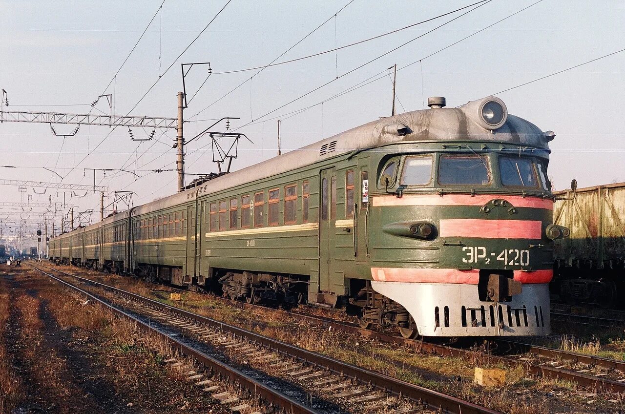 Эр2 225. Поезд эр2. Эр2 400. Поезд эр2. Эр2 электропоезд волгоград.