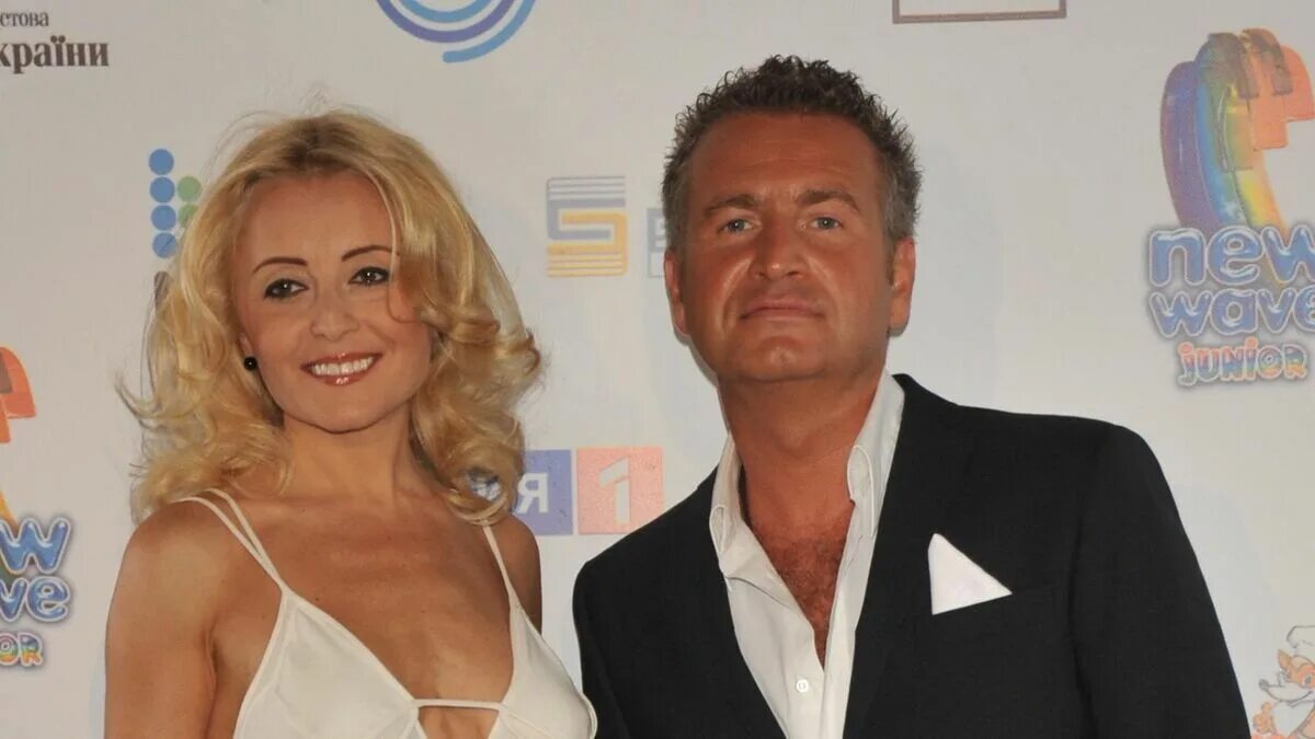 Агутин с женой. Варум жила. Варум жила. Дом агутина в майами. Агутин и варум.