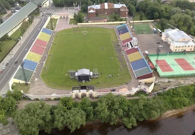 Стадион химик клин. Стадион химик тверь. Химик тверь. Стадион химик тверь реконструкция. Стадион химик тверь реконструкция.