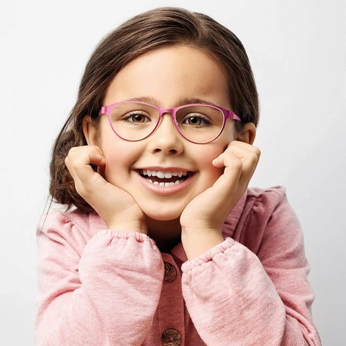 Дети учат фр язык. Дети разные по возрасту. Мотив ребенка. Детский коллектив в школе. Возрастные особенности детей в лагере.