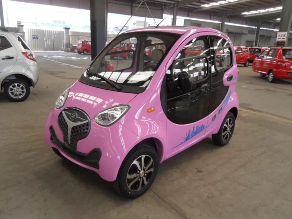 Электромобиль fulu mk1. Электромобиль Byvin Electric car интерьер. Машина fulu mk1 Pink. Маленькая розовая машинка.