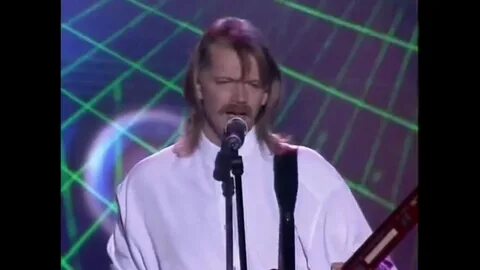 Земля песня из брат кто поет