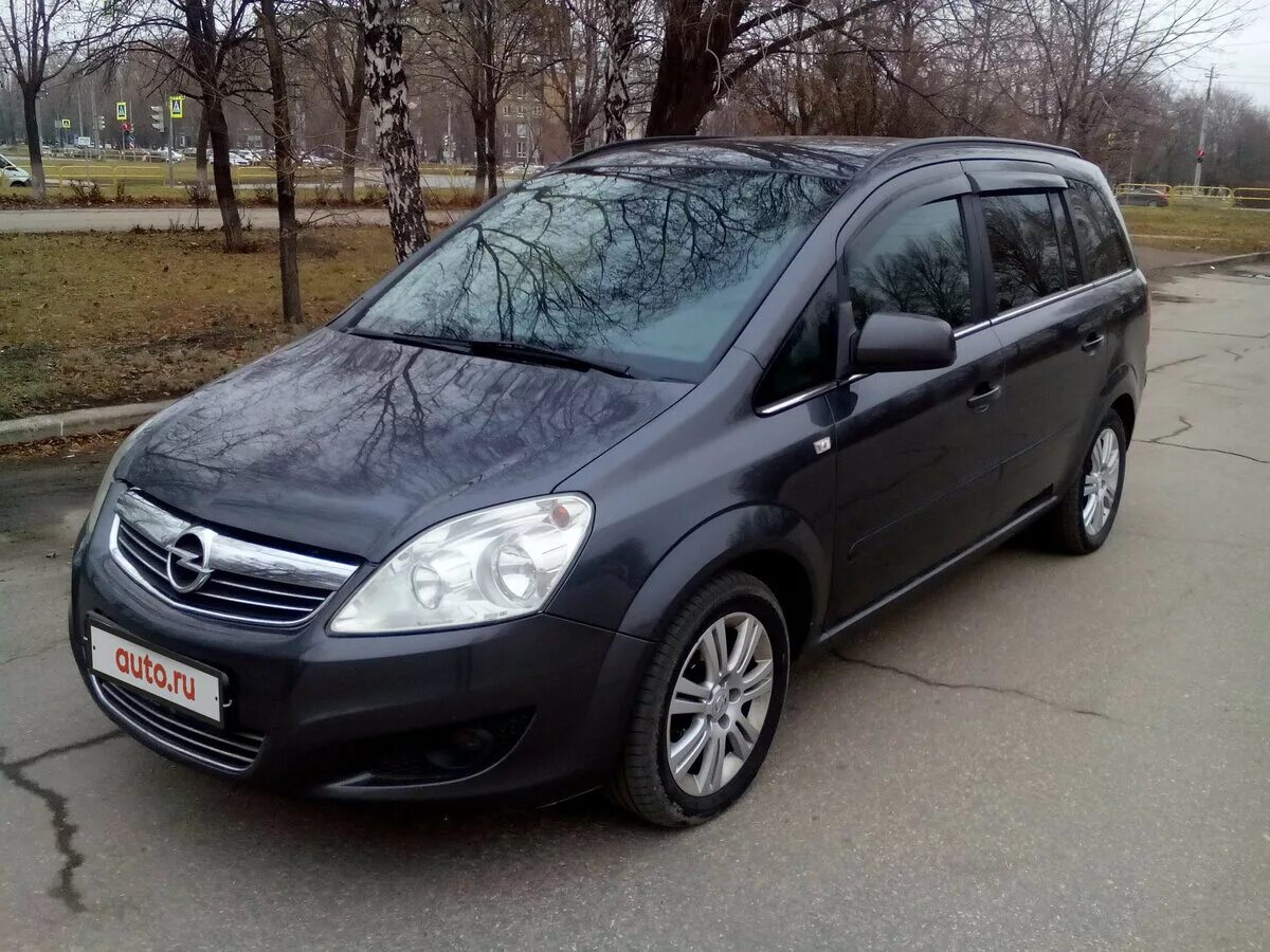 Opel zafira 2011. Опель Зафира 2011. Зафира б 2011. Опель Зафира 2011г. Opel Зафира 2011.