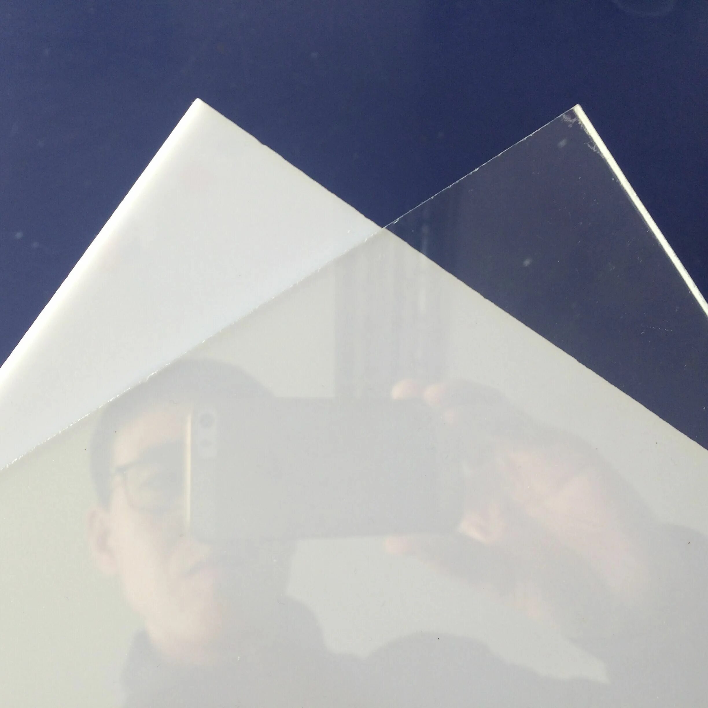 Полистирол 1мм. 5 мм белый. Оргстекло светорассеивающее молочное plexiglas xt 05370 3мм. Полистирол ударопрочный листовой. Полистирол белый глянцевый 2мм 2х3м.