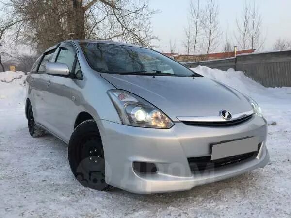 Продажа тойота кемерово. Тойота Виш 2008. Тойота Виш 2008 года. Toyota Wish 2008 год. Виш 2008 года без бампера.