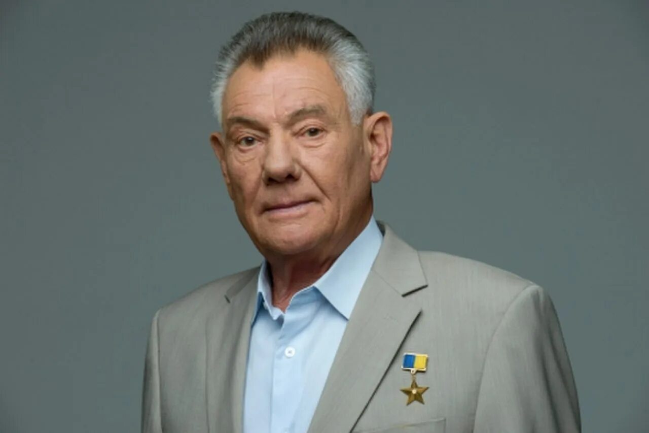 Омельченко е м. Омельченко.