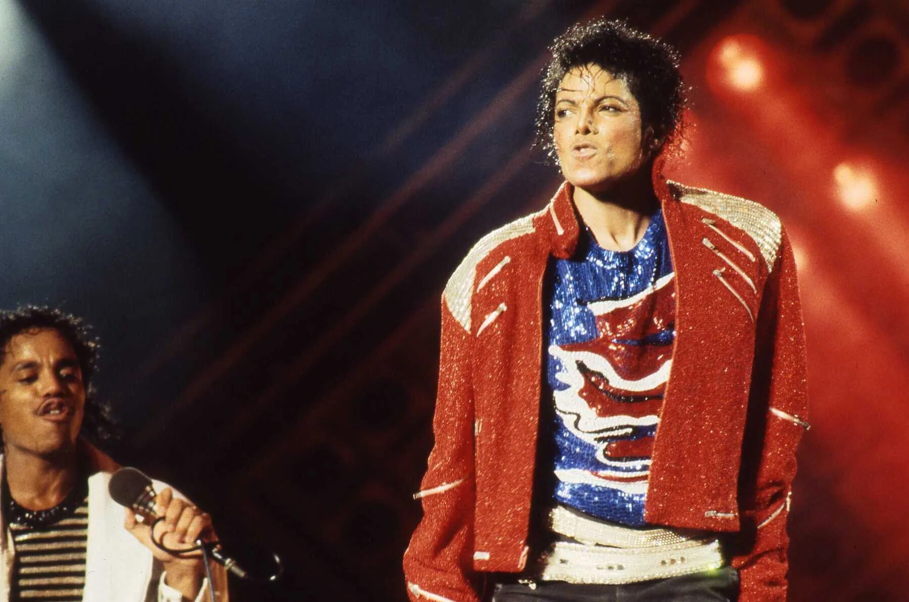 Джакет джексон. Beat it michael. Beat it michael. Michael jackson beat it. Michael jackson beat it обложка.