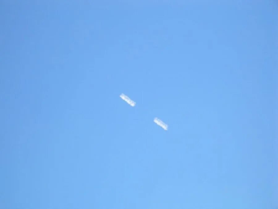 Нло над озером. Голограммы в небе. Квадратный нло. Шанхай 2020. Голограммы в небе.