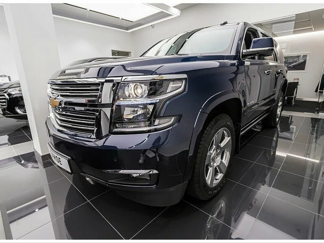 Chevrolet автосалон. Chevrolet wtcc ultra. шевроле камаро в россии. шевроле б8. шевроле новый автосалон.