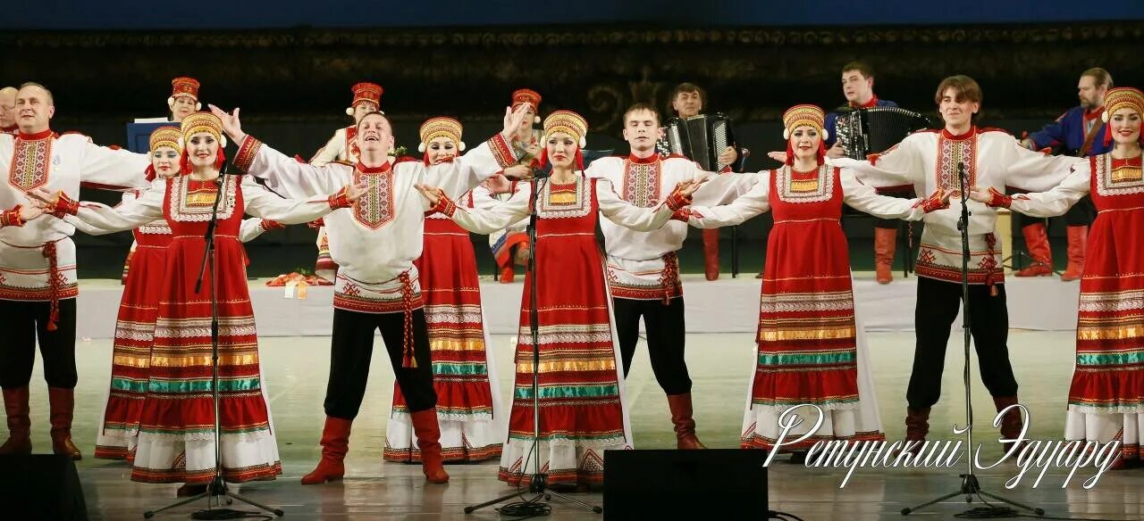 Сестры груздевы беларусь. Белорусский оркестр радио и телевидения. Фольклор белорусов. Музыкальная культура татарстана. Ухтинский.