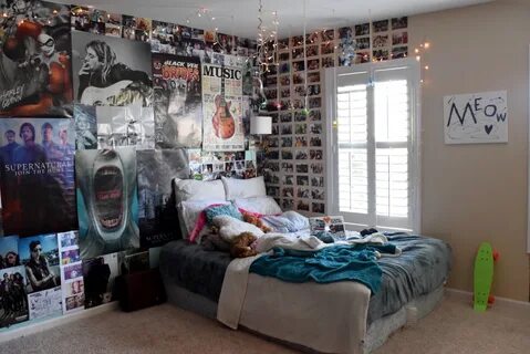 Poster room