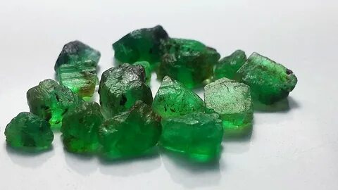 Старинное название изумруда