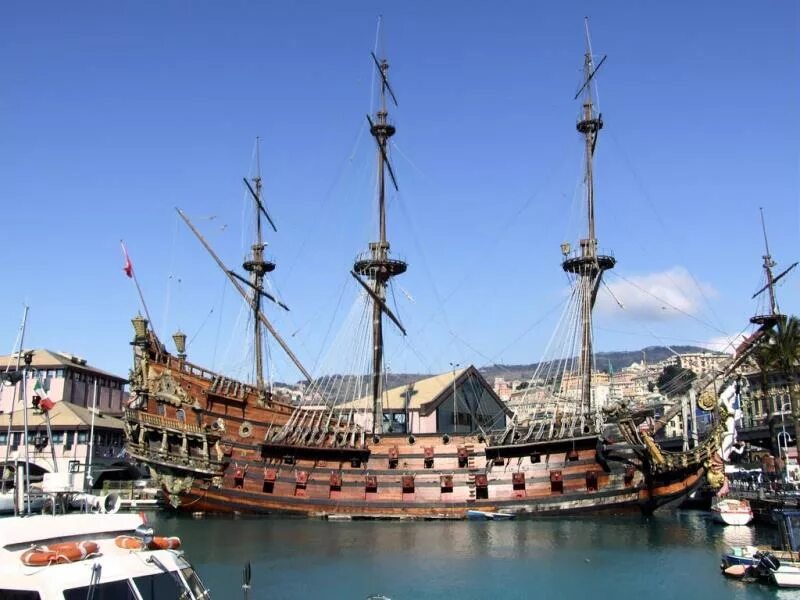 Парусник галеон испанский. Галеон нептун в генуе. Испанский галеон нептун. Испанский галеон 16 века. Галеон корабль испанский.