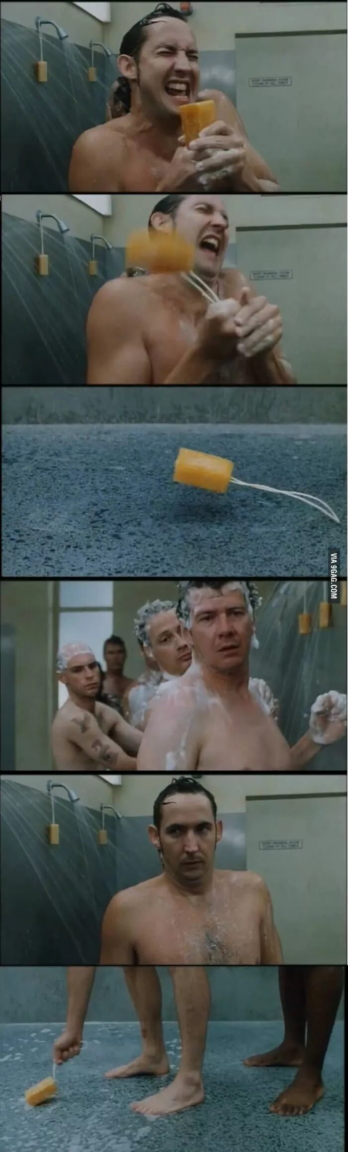 Уронил мыло. Уронил мыло. Уронил мыло. Уронил мыло. Мужик уронил мыло.