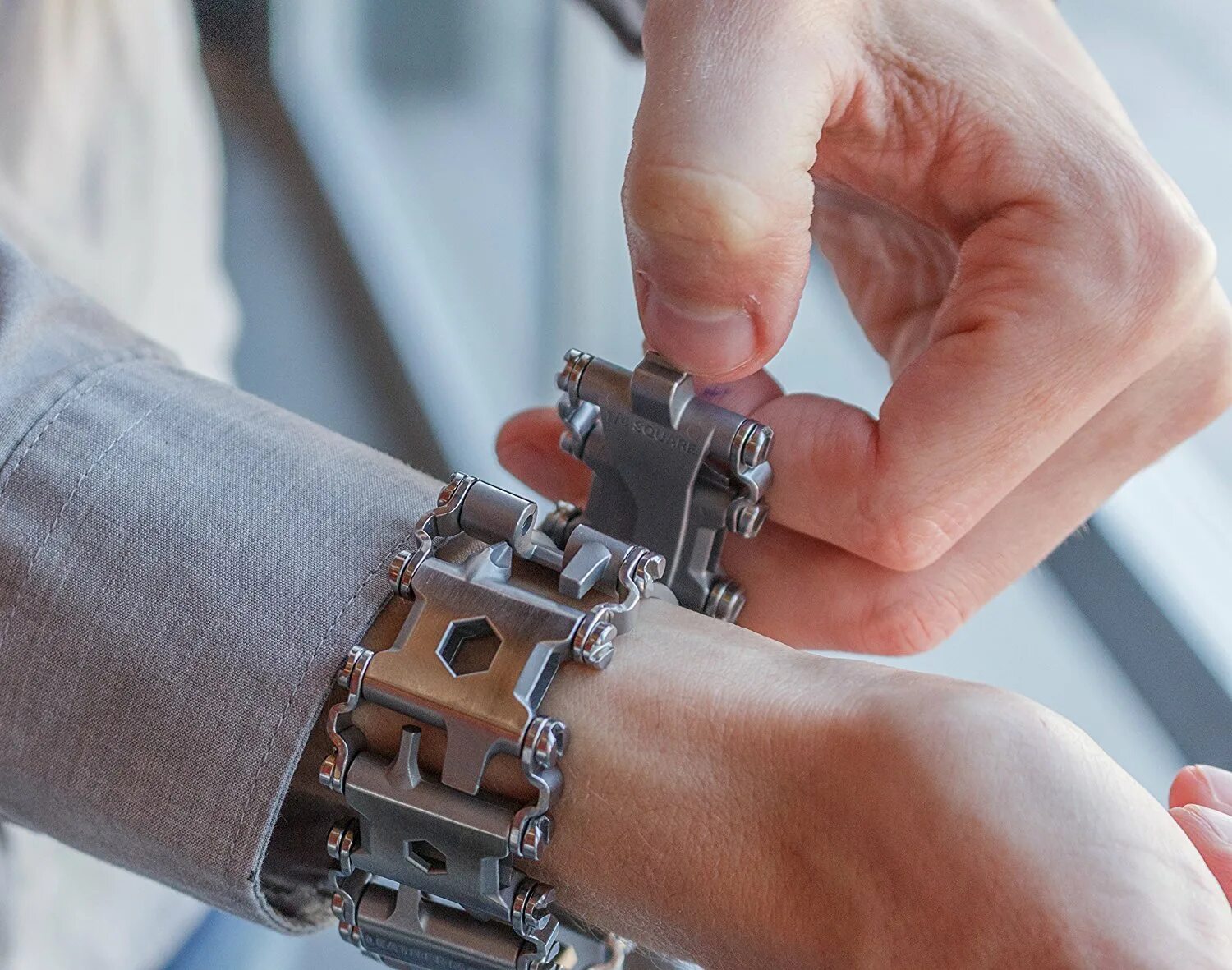 Браслет мультитул tread. Leatherman браслет. браслет лезерман мультитул. мультитул leatherman браслет-мультитул. leatherman thread.