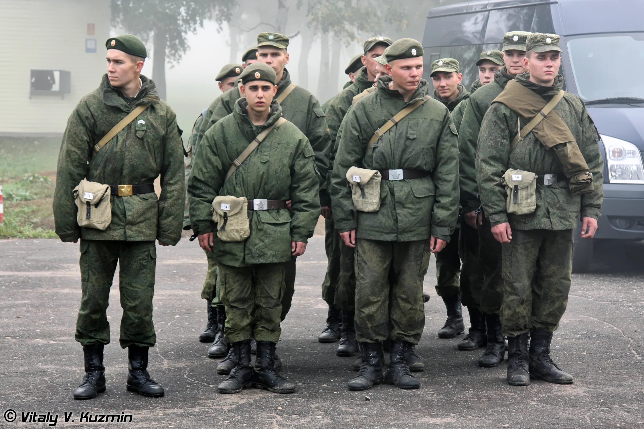 Мотострелковые войска срочники. Мотострелковые войска срочники. 27 омсбр мосрентген. Мотострелковые войска форма призывников. Форма призывника.