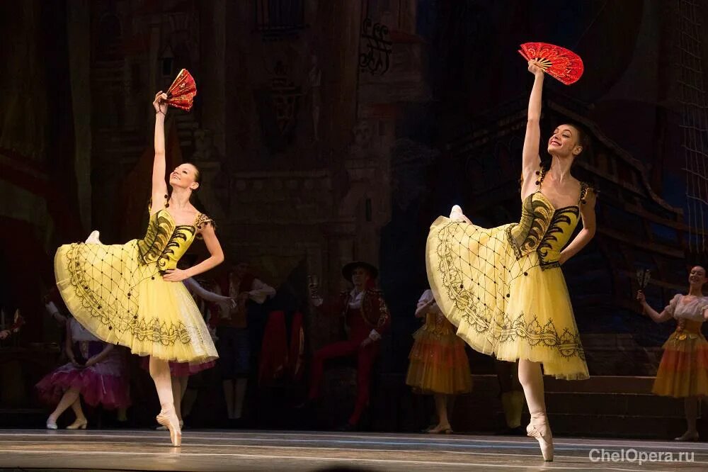 Балет стальной скок декорации. 10 балетов. 10 балетов. 10 балетов. Звезды балета россии.