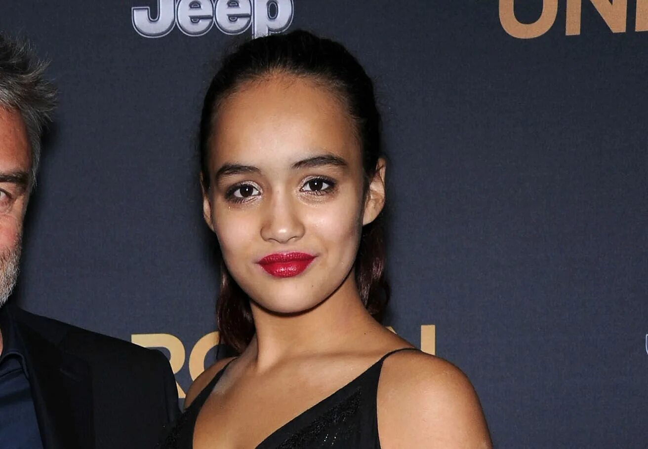 Талия бессон. Талия бессон. Люк бессон дочь. Сатин бессон дочь люка бессона фото. Шена бессон дочь люка бессона.