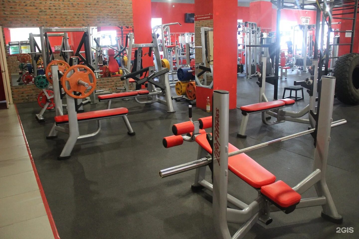 Bb gym благовещенск. Тренажерный зал в благовещенске рб. Джим благовещенск. Gold gym благовещенск. Bb gym благовещенск.