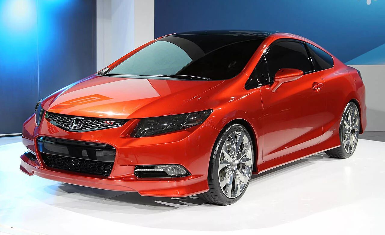 Toyota sivik. Honda civic 2012 хэтчбек. Тойота цивик хонда. Toyota civic. Honda civic type r fn2.
