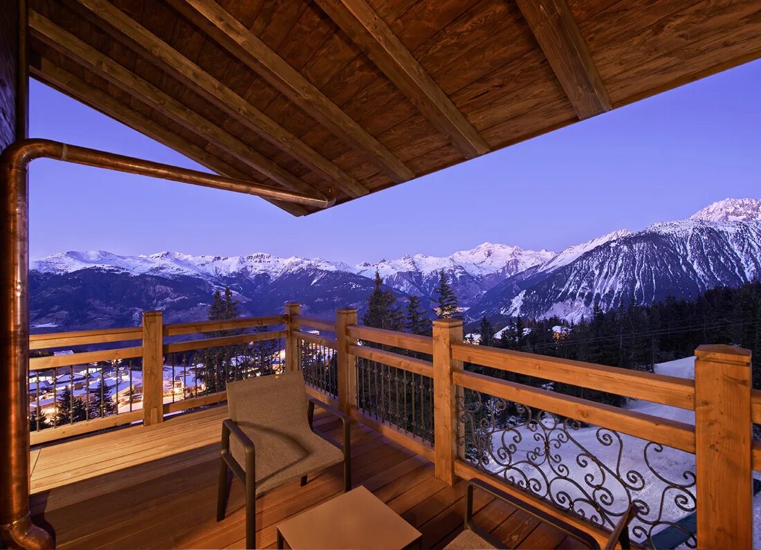 Шале синегорье. L&#039;apogée courchevel французских альпах. монблан красная поляна. архыз куршевель шале. шале сочи красная поляна.