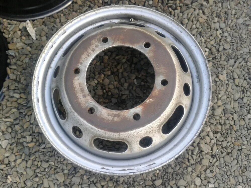 Диски мерседес р15. Спринтер размер колесного диска. Диски на мерседес спринтер r15 штамповка. Разболтовка мерседес спринтер 906. Диски спринтер размер.