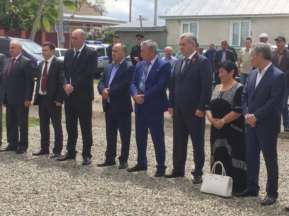 учителя школы кызыл тогай кчр 2008 2010. кызыл юрт хабезский район. кызыл тогай. тыва енисей карта. кчр аул кызыл-октябрь.