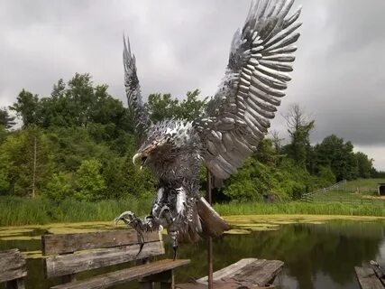 Metal eagle