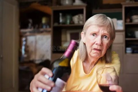 Женщина алкоголичка